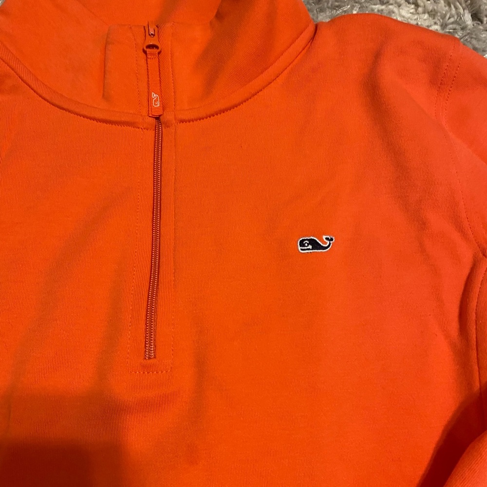 Vineyard vines pullover sweater